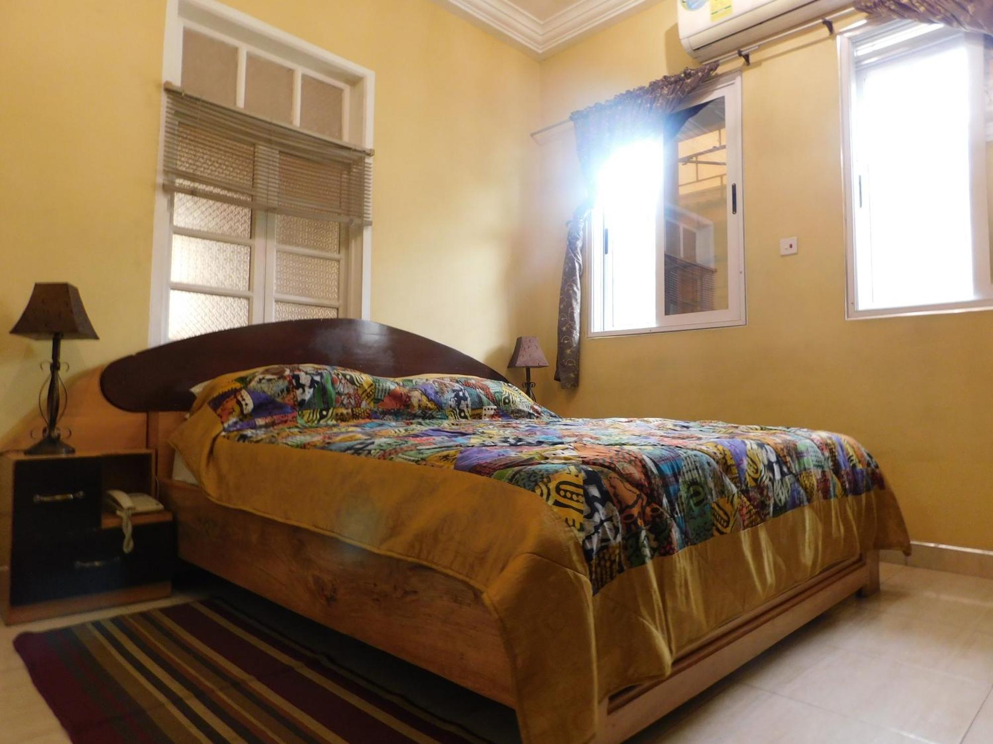 Jesiwa B'S Little Palace Accra Exteriér fotografie