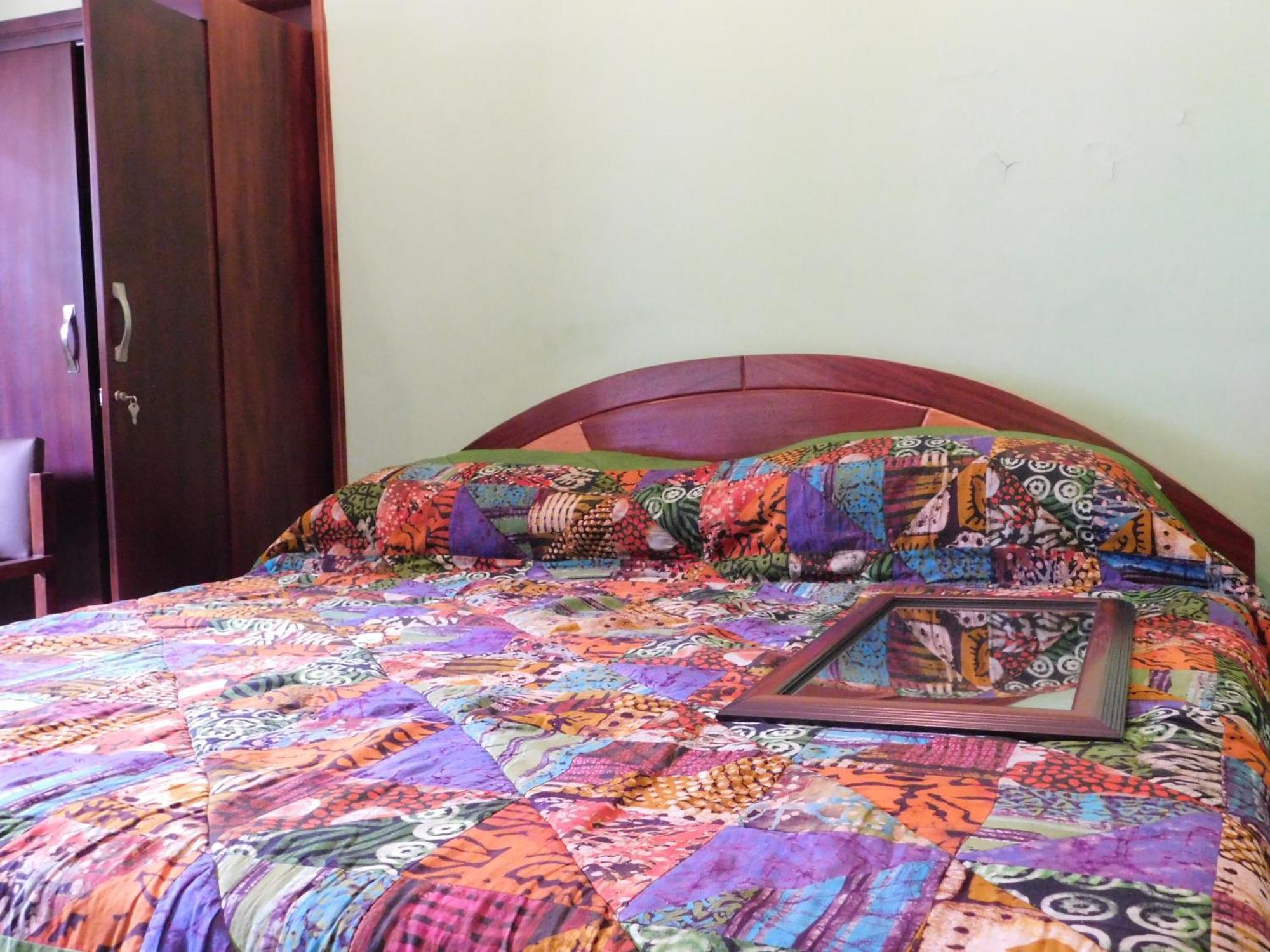 Jesiwa B'S Little Palace Accra Exteriér fotografie